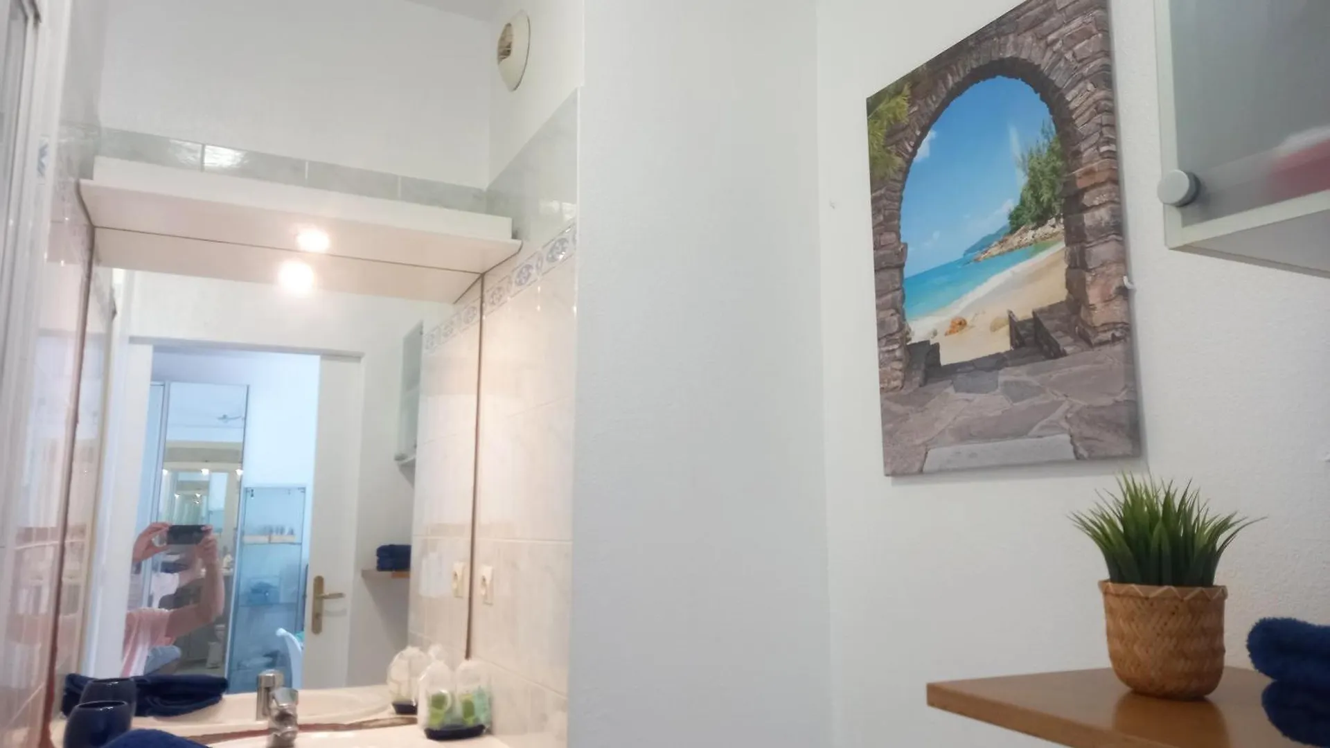 Apartment Adorable Studio A 200M De La Mer , Frais , Bien Equipe Et Proche Des Commodites Cagnes-sur-Mer