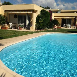 Bed & Breakfast C3 Arthur Rimbaub D'hote Piscine Proche 600m, Cagnes-sur-Mer