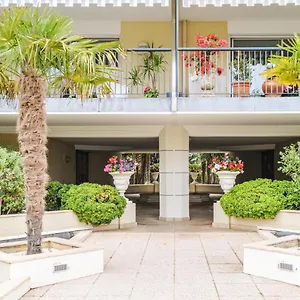 Apartment Le Lido - Piscine, Proche, Cagnes-sur-Mer