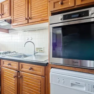 Apartment Le Balcon Sur La Baie - Welkeys, Cagnes-sur-Mer